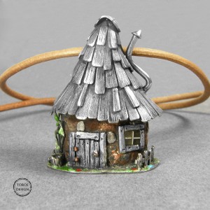 Chatka - srebrny wisior