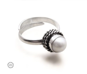 Srebrny pierścionek z perłą, srebro 925.