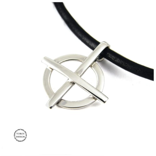 ns 11 srebrny wisiorek krzyż celtycki.JPG